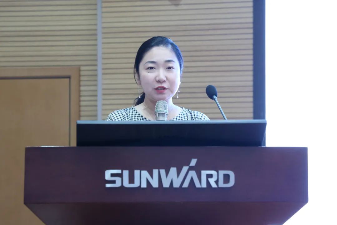 繽紛“暑”假，不負所“托”！山河智能職工子女暑期托管班結(jié)業(yè)啦