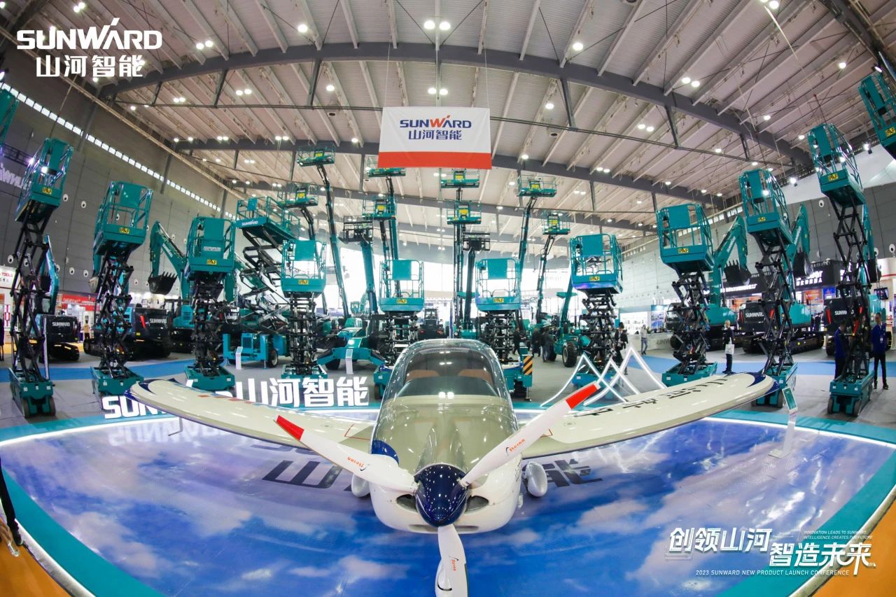 2025 CICEE | 山河智能歷屆長沙展高光回顧！再啟新篇，邀您共赴創(chuàng)新之約！